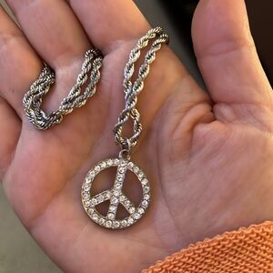 Necklace -☮️ LIVE NOW!